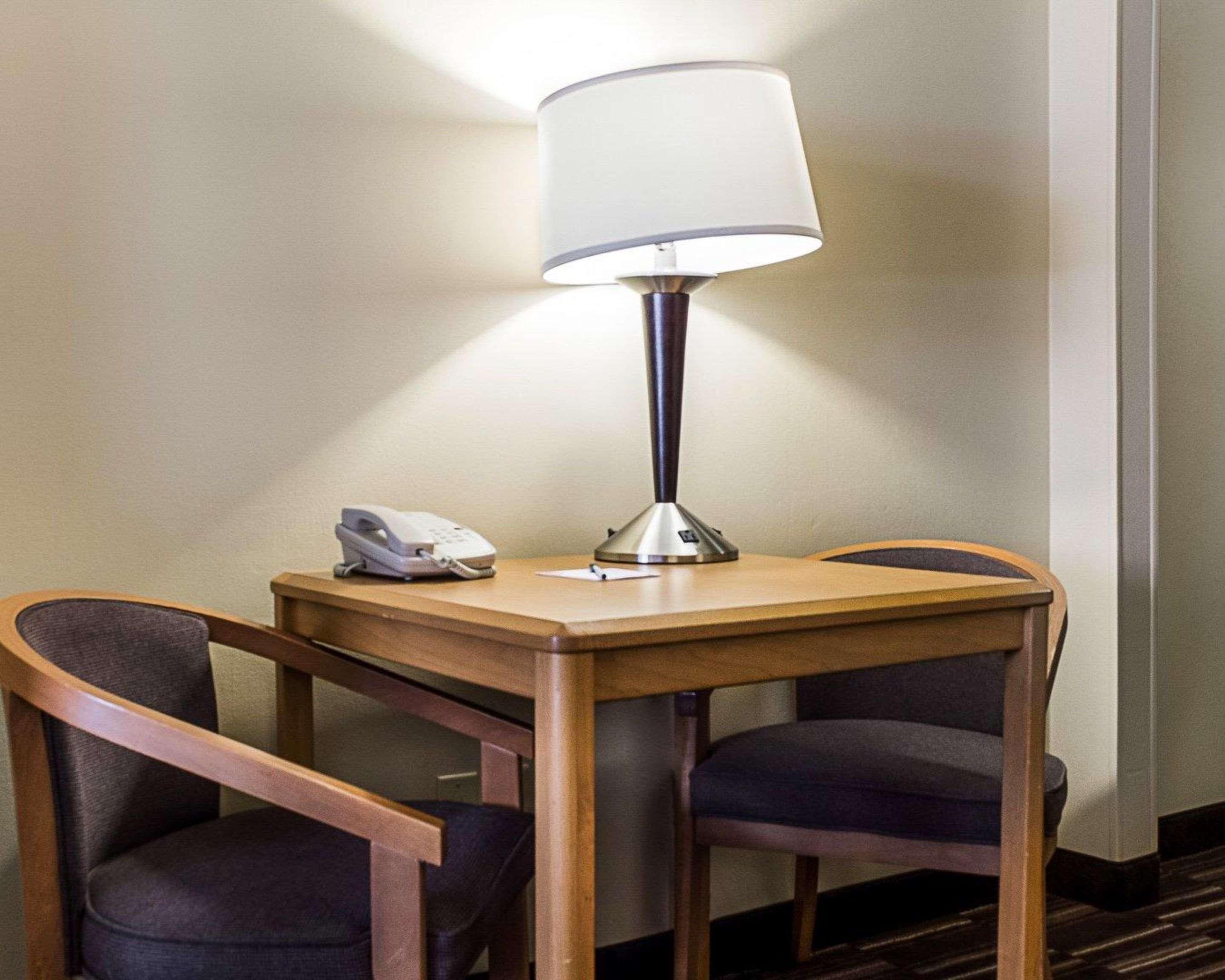 Quality Suites Near West Acres Fargo Esterno foto