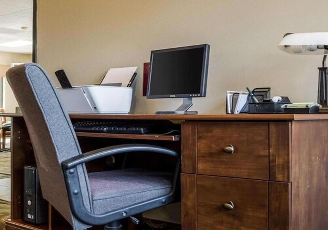 Quality Suites Near West Acres Fargo Esterno foto